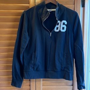 Half zip sweatshirt